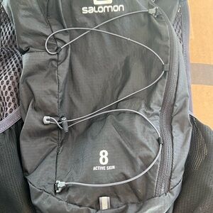 Salomon Black Active Skin 8 Bag running vest